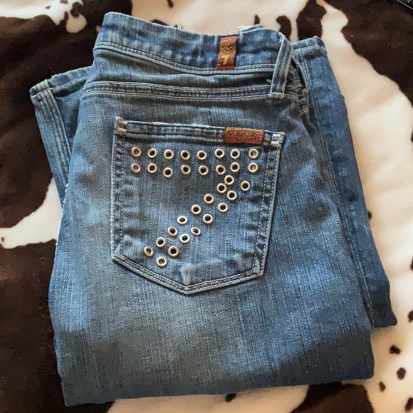 Jeans - Picture 1 of 3